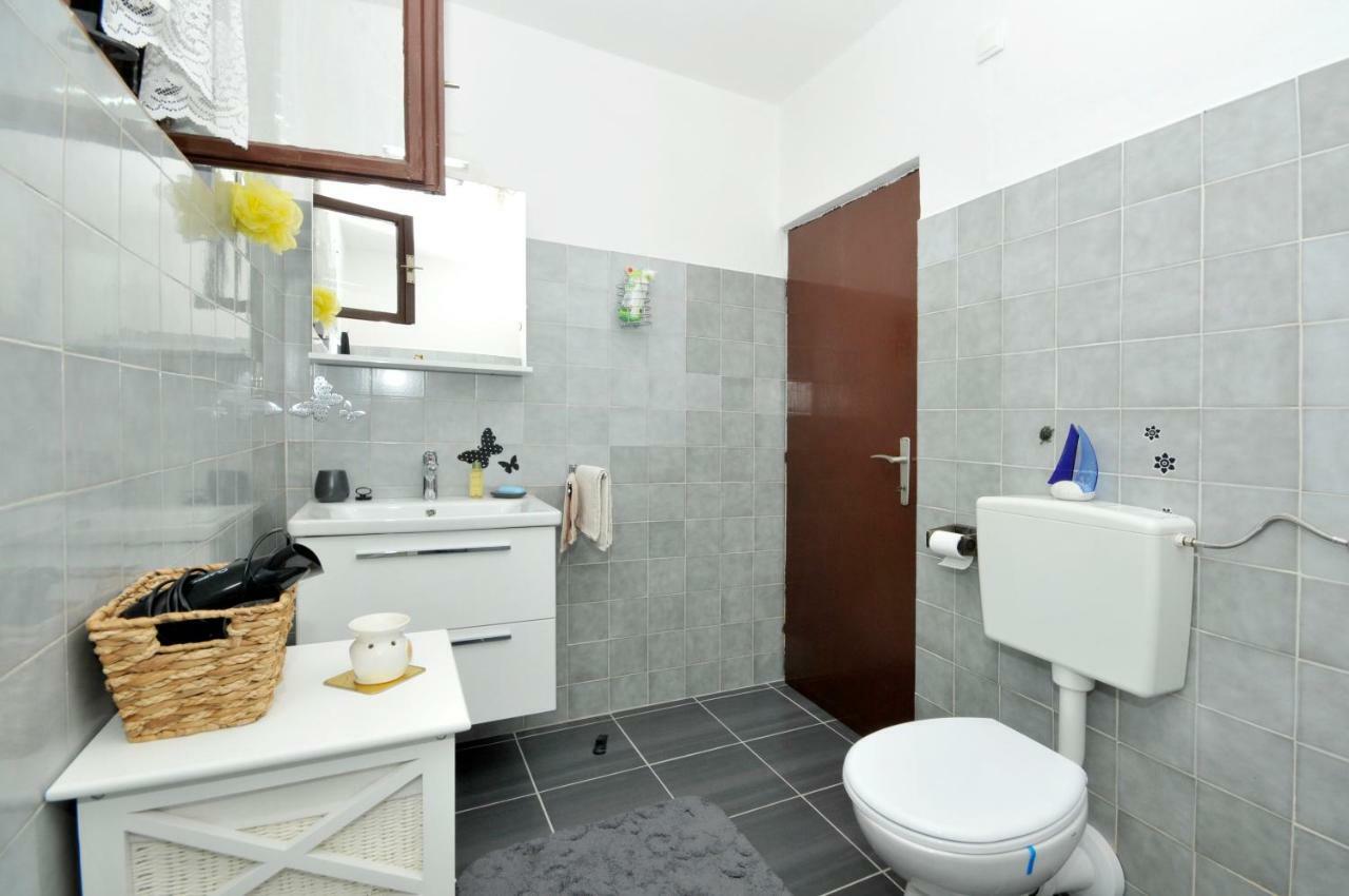 Apartment Ana Trogir Eksteriør bilde